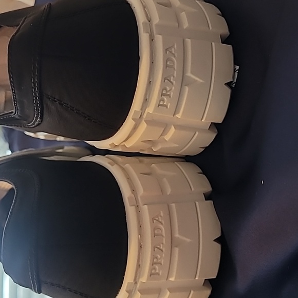 Prada Double Wheel Re-Nylon gabardine sneakers - Picture 4 of 7